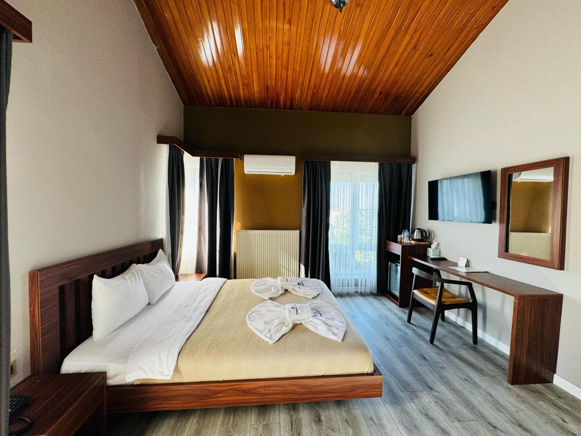 Istanbul Airport Treekos Suite Hotel Karaburun  Екстериор снимка